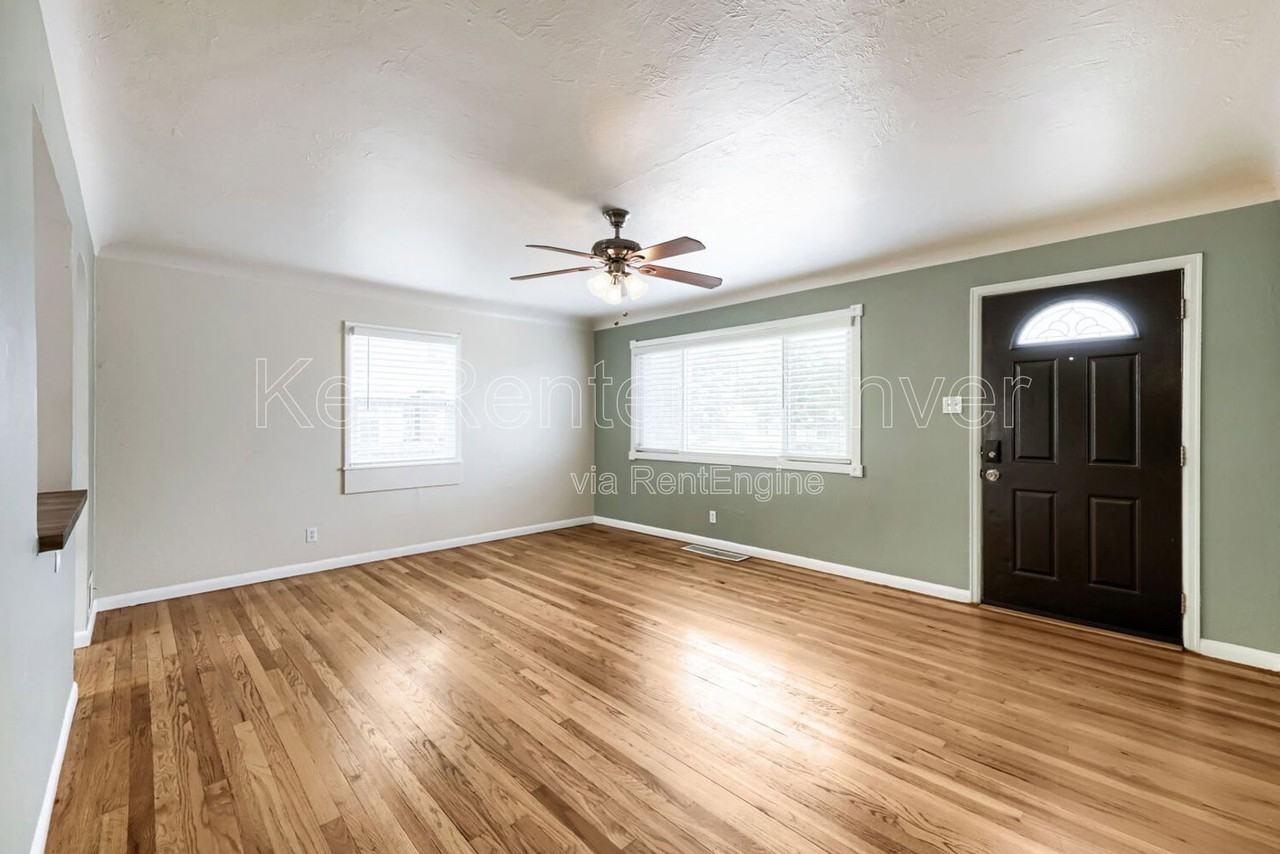 2226 W Baltic Pl - Photo 6 of 23