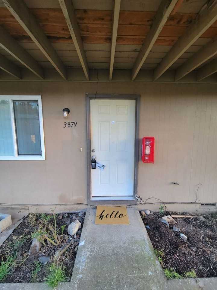 3879 Iberis St Ne - Photo 3 of 16