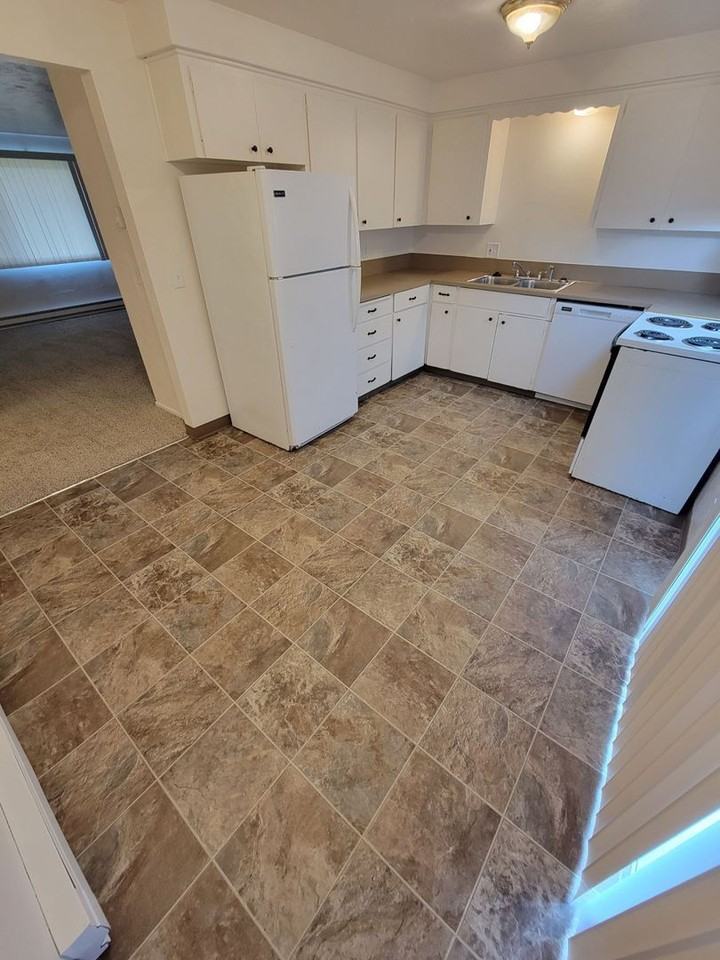 3879 Iberis St Ne - Photo 7 of 16