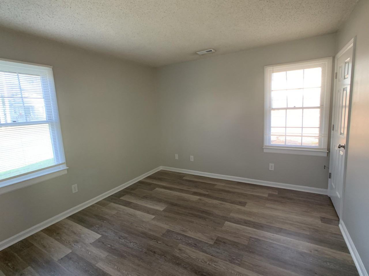 227 Welch Ave #B - Photo 6 of 16