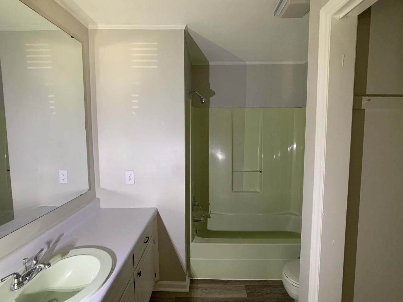 227 Welch Ave #B - Photo 7 of 16