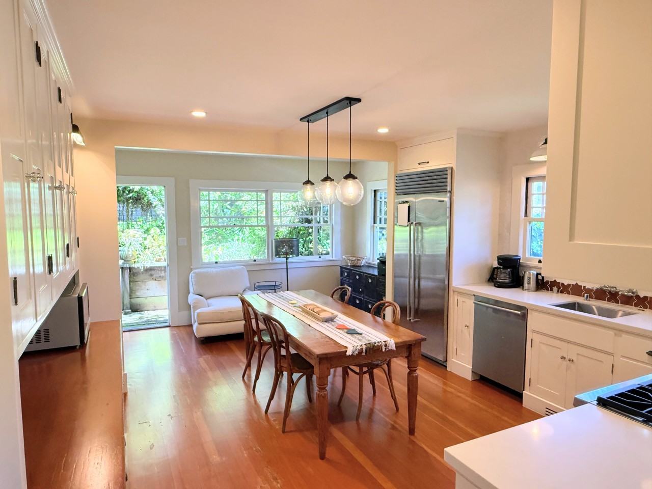 61 Girard Ave - Photo 4 of 27