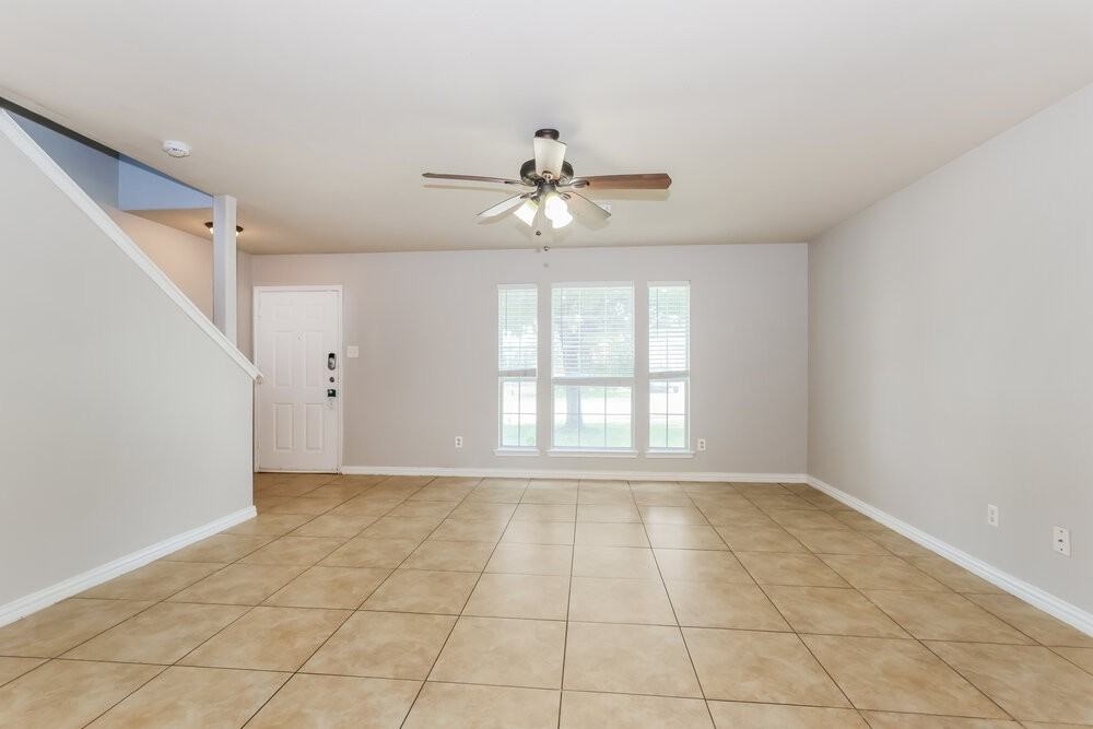 5219 Caymus Dr - Photo 6 of 17