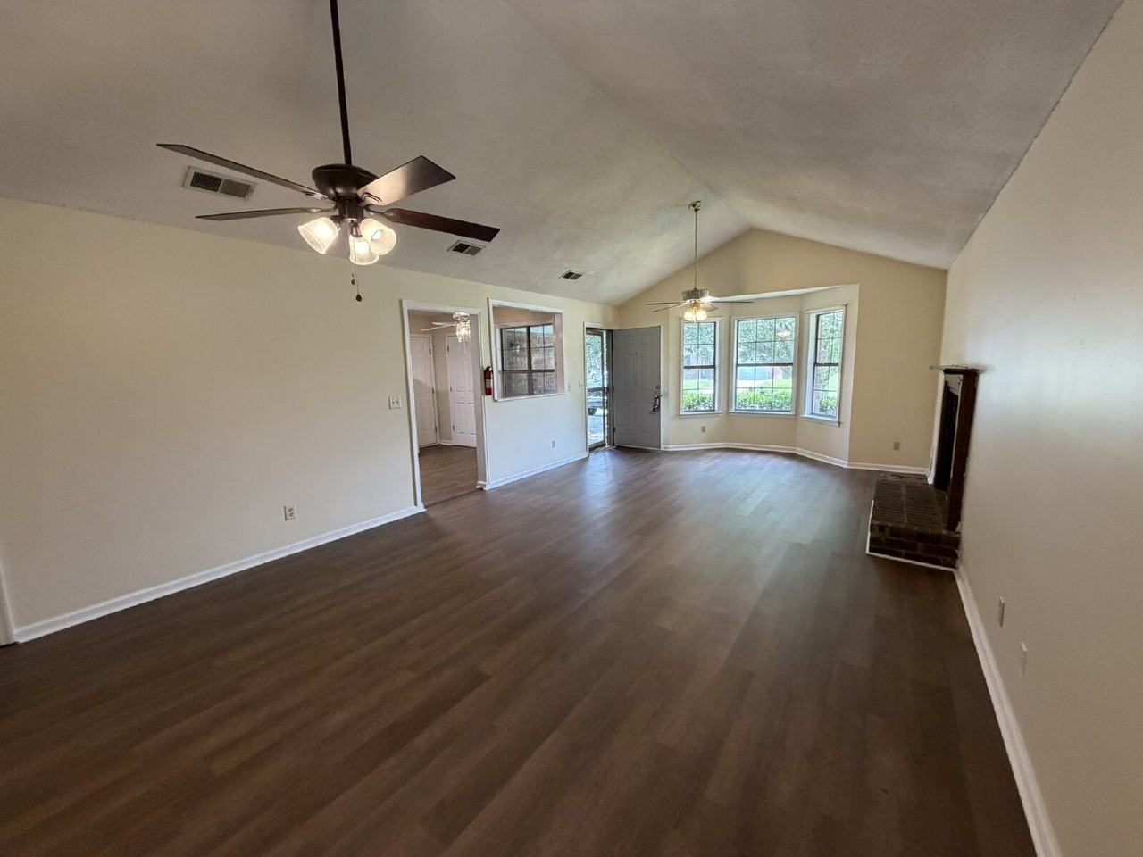 1477 Ben Gay Way - Photo 3 of 14