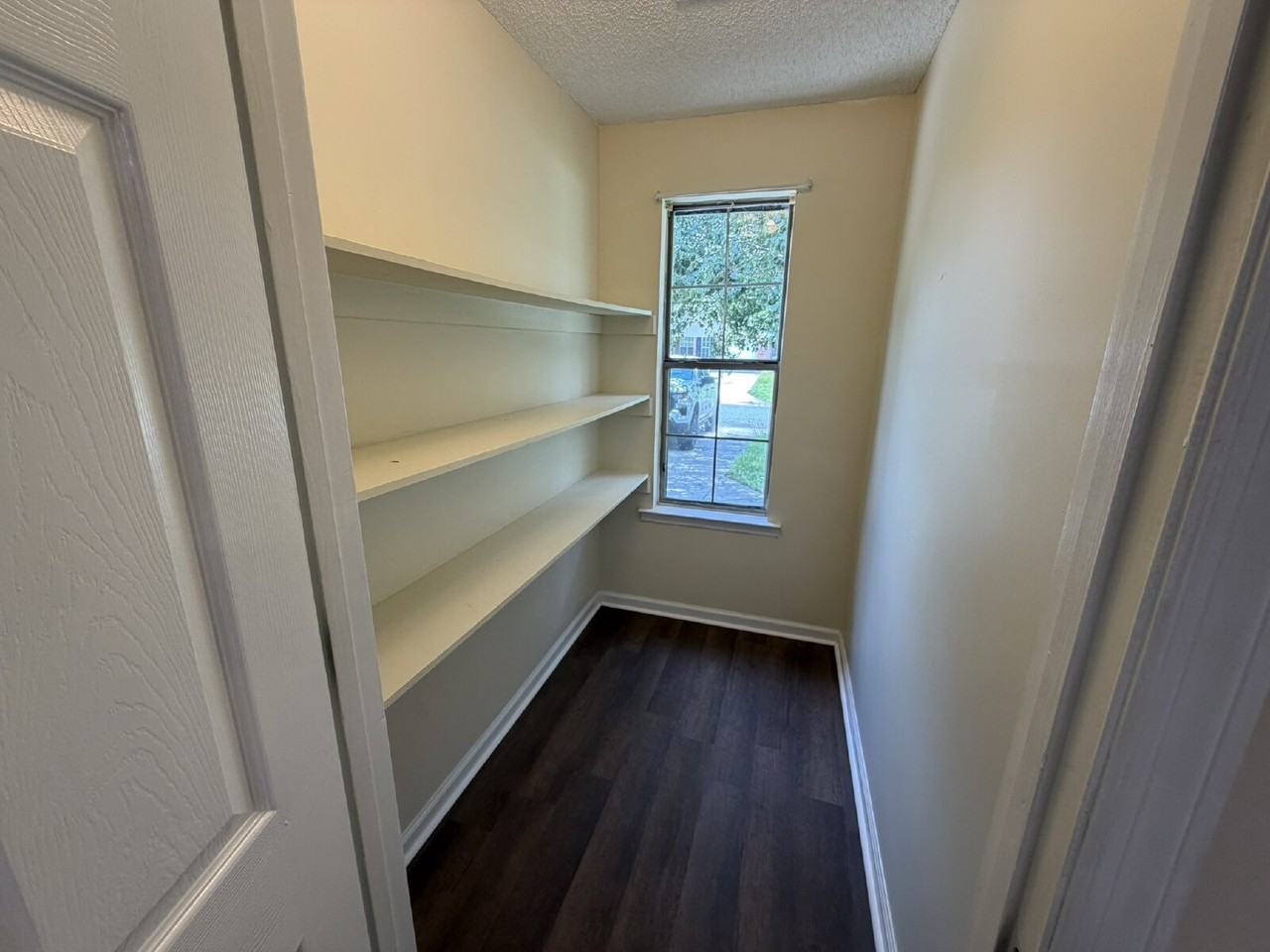 1477 Ben Gay Way - Photo 5 of 14