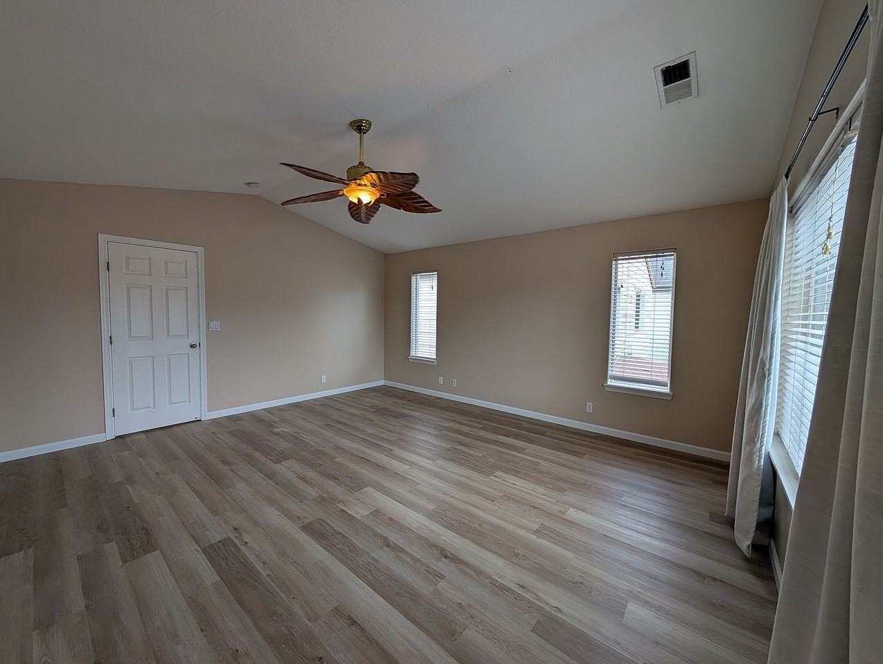 18545 Sw Ping Ct - Photo 6 of 10