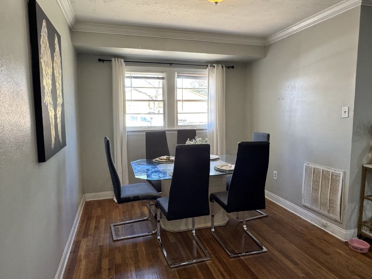 2819 26th St - Photo 4 of 26