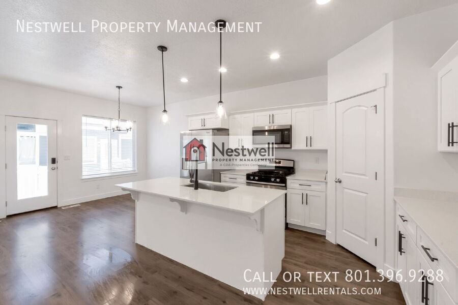 1628 N 3790 W - Photo 2 of 31