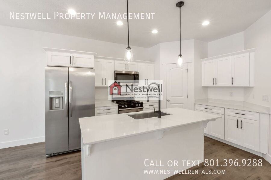 1628 N 3790 W - Photo 3 of 31