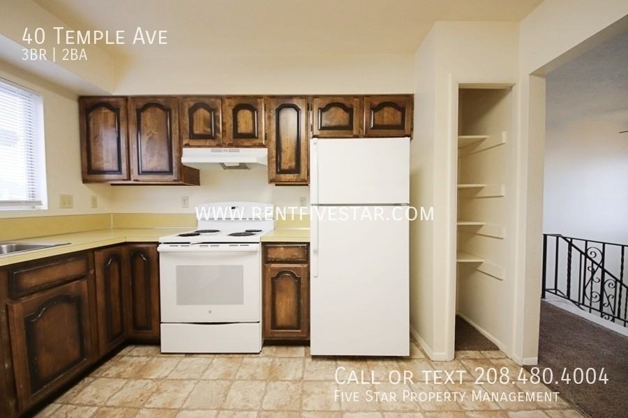 40 Temple Ave - Photo 7 of 18