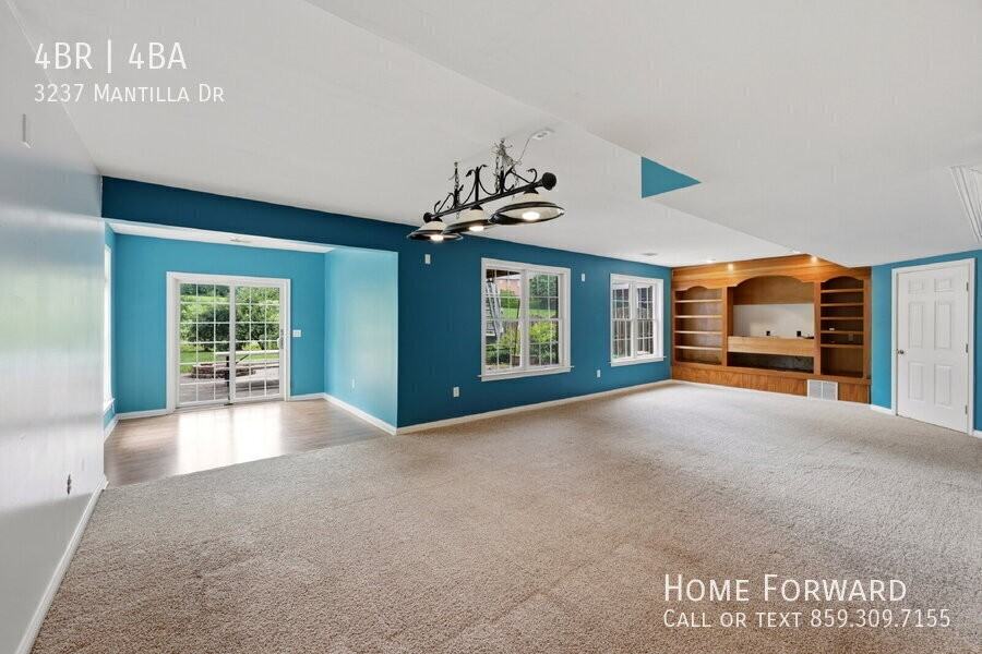 3237 Mantilla Dr - Photo 4 of 49