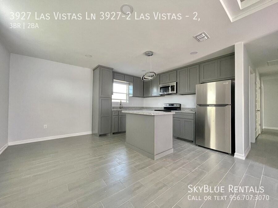 3927 Las Vistas Ln #2 - Photo 4 of 8