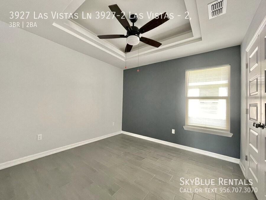 3927 Las Vistas Ln #2 - Photo 5 of 8