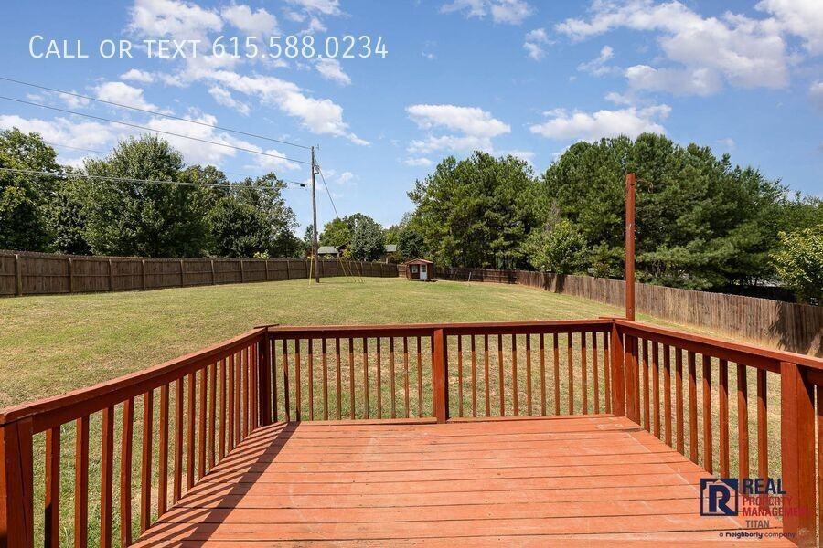 7222 Mary Susan Ln - Photo 4 of 31