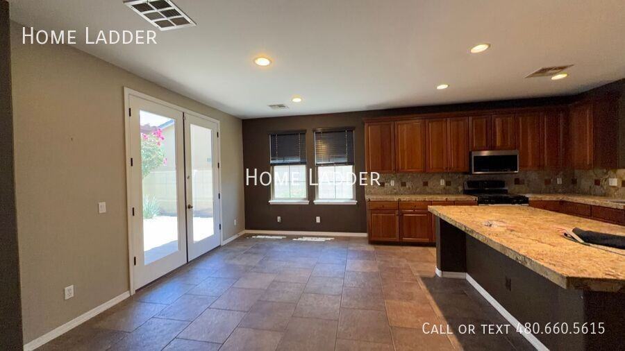 20593 W Hamilton St - Photo 3 of 20