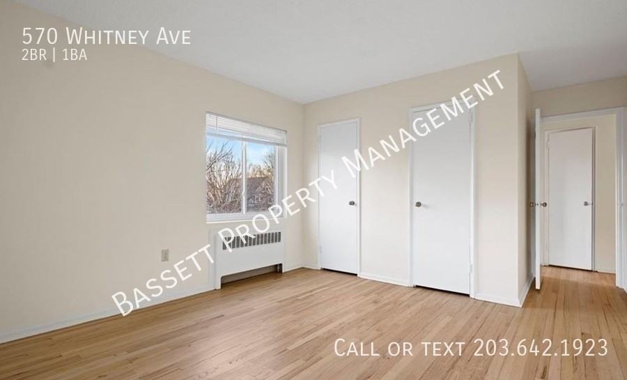 570 Whitney Ave - Photo 4 of 6