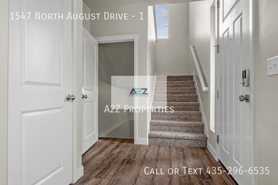 1547 N August Dr #1 - Photo 3 of 34