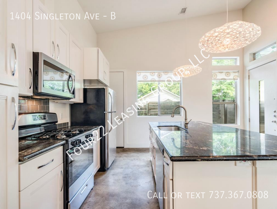 1404 Singleton Ave #B - Photo 5 of 18