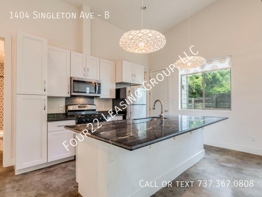 1404 Singleton Ave #B - Photo 6 of 18