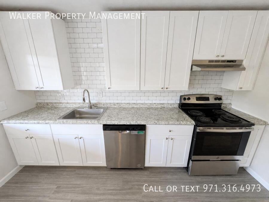 3911 Ne Garden Dr - Photo 4 of 19