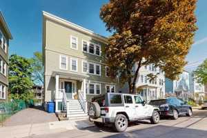 featured image of 71 Beechcroft St #1
