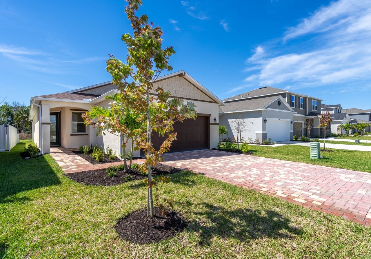 9552 Sandy Bluffs Cir #NA - Photo 2 of 30
