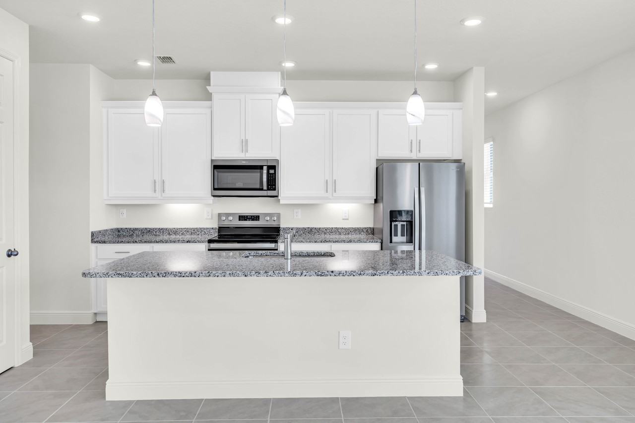 9552 Sandy Bluffs Cir #NA - Photo 4 of 30