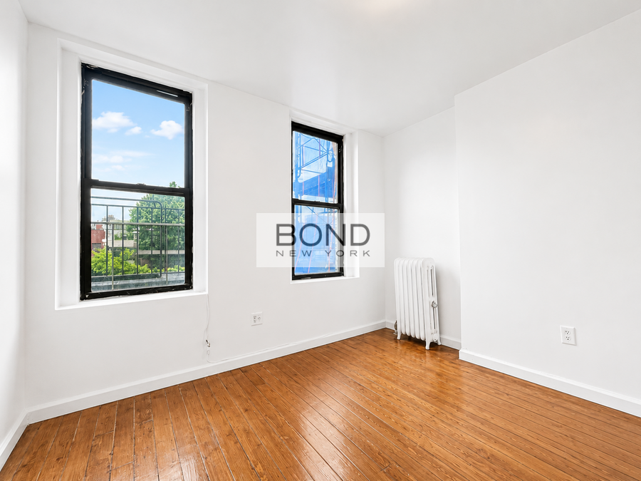 255 W 12th St #W - Photo 7 of 9