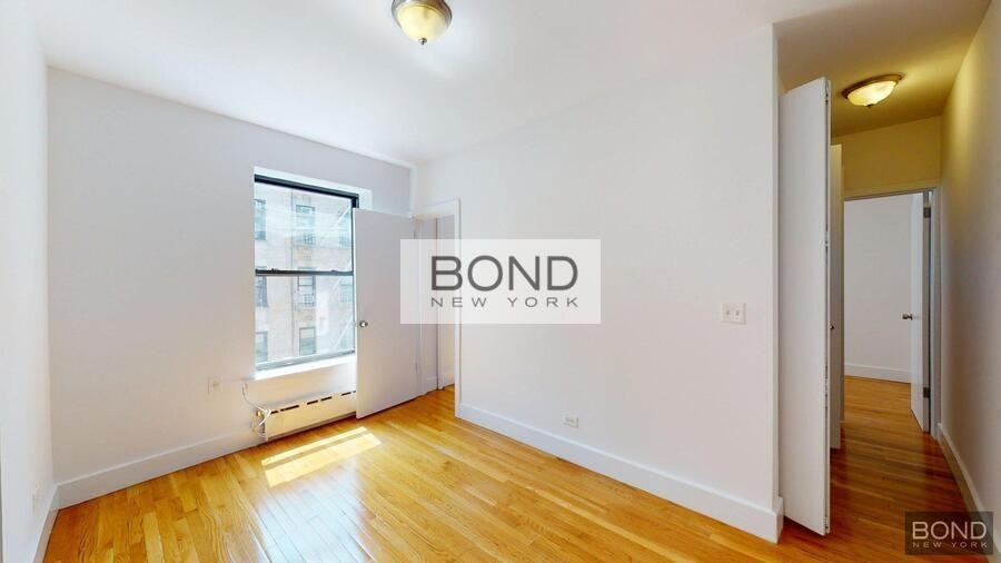 151 Mott St #R - Photo 3 of 6