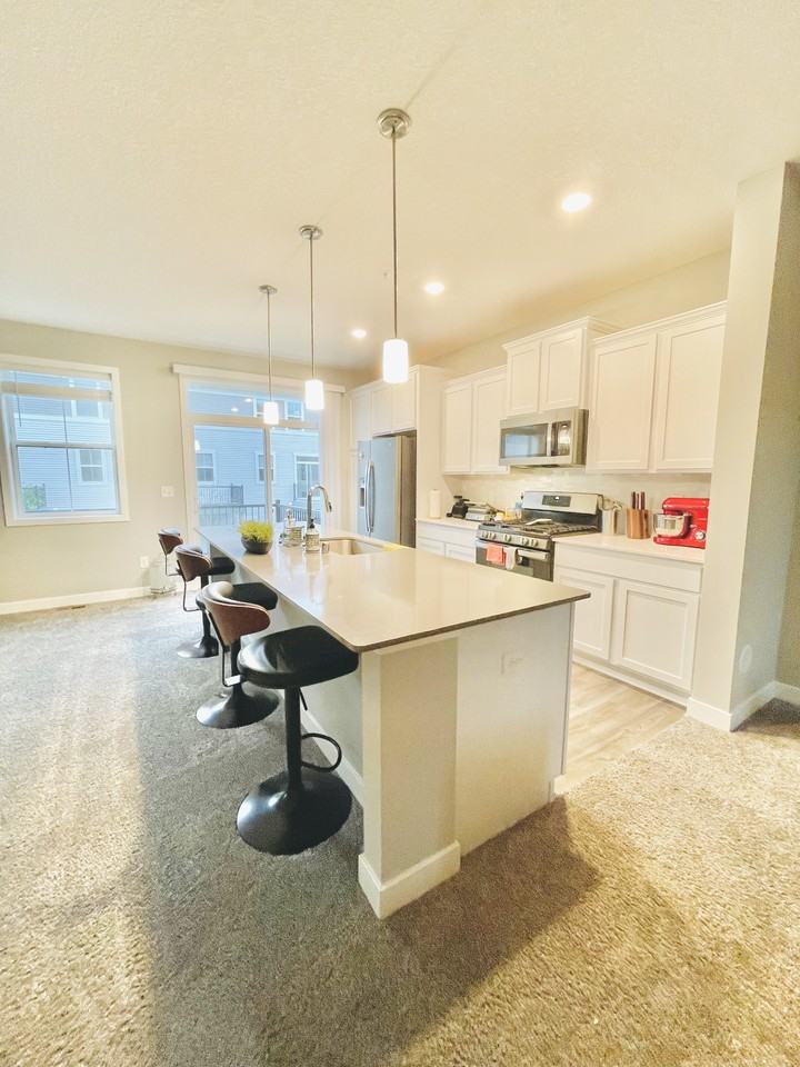 7259 Zircon Ct N #7259 - Photo 3 of 17
