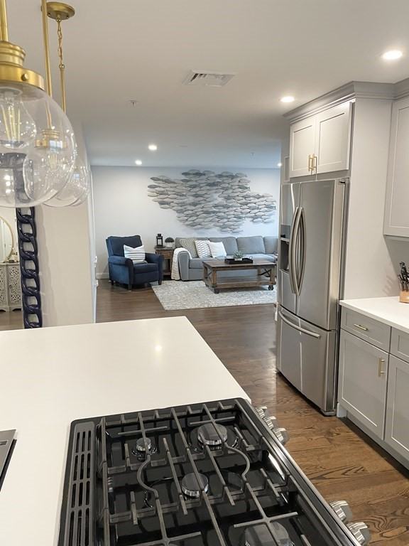 27 Suffolk St #3 - Photo 6 of 16