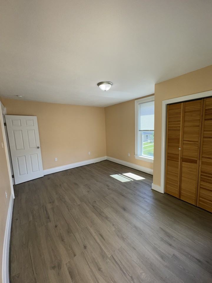 513 Spruce St #NA - Photo 6 of 18