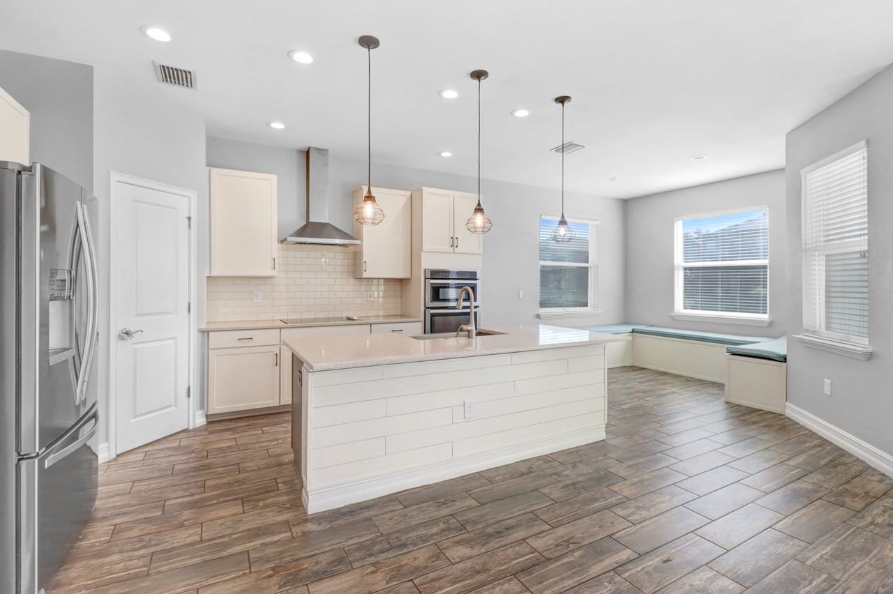 16325 Hyde Manor Dr #NA - Photo 5 of 20