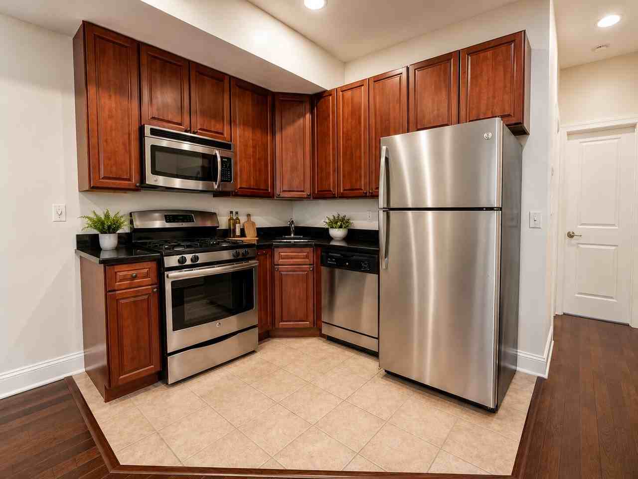1818 N 16th St #4A - Photo 6 of 26