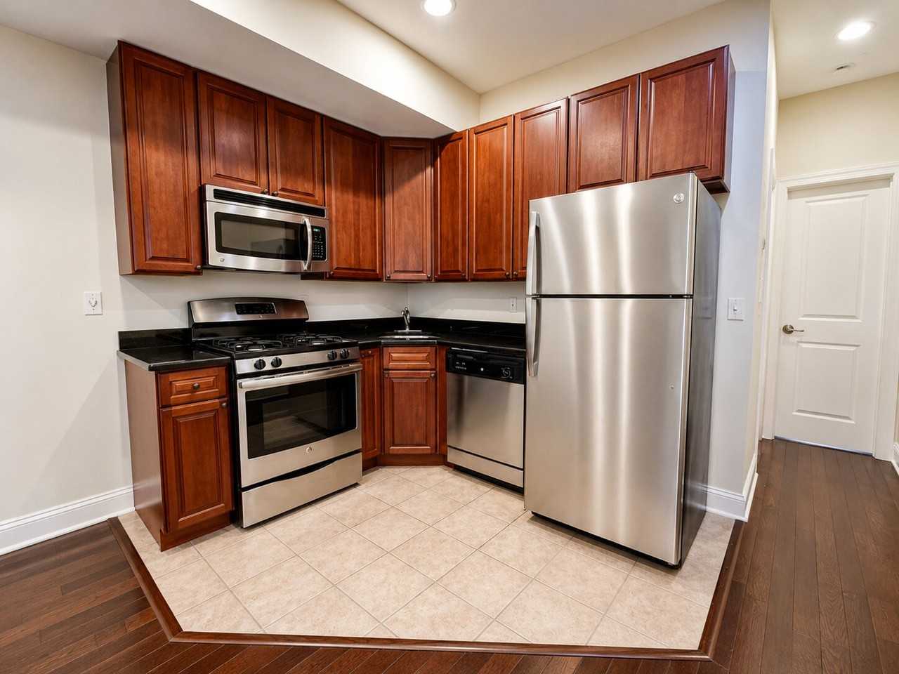 1818 N 16th St #4A - Photo 7 of 26