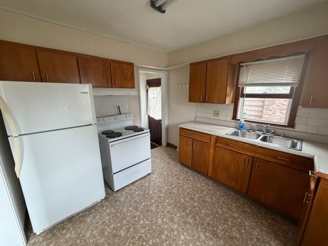 1403 Dunham St #NA - Photo 6 of 9