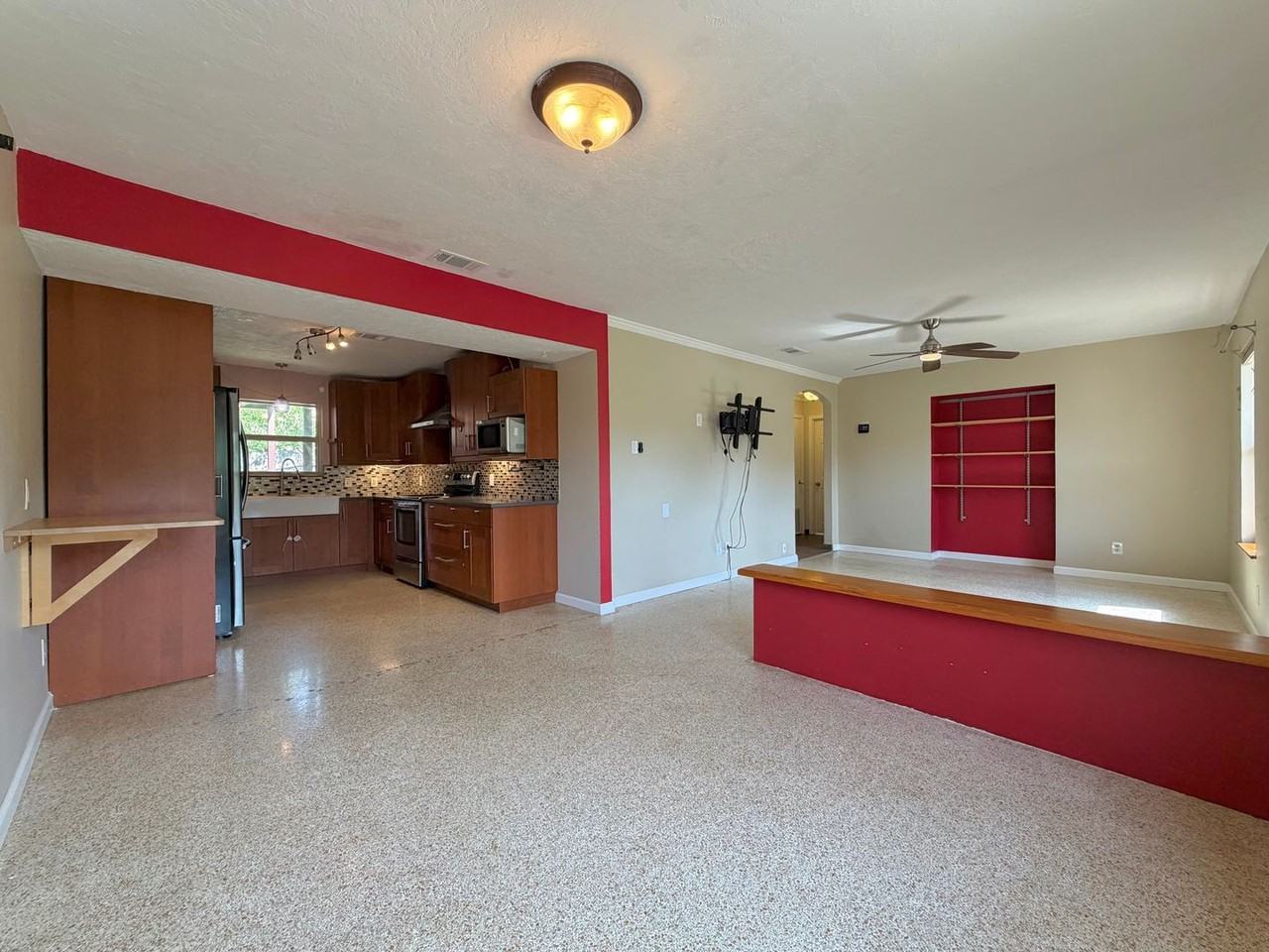 7103 Twin Crest Dr - Photo 5 of 32