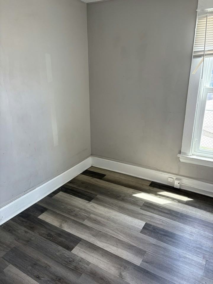 1230 Alpine Avenue Northwest, Unit 1 - Photo 7 of 8
