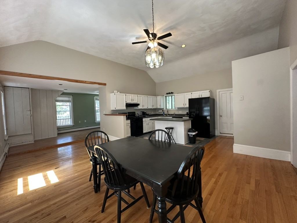 246 Essex St #2 - Photo 5 of 24