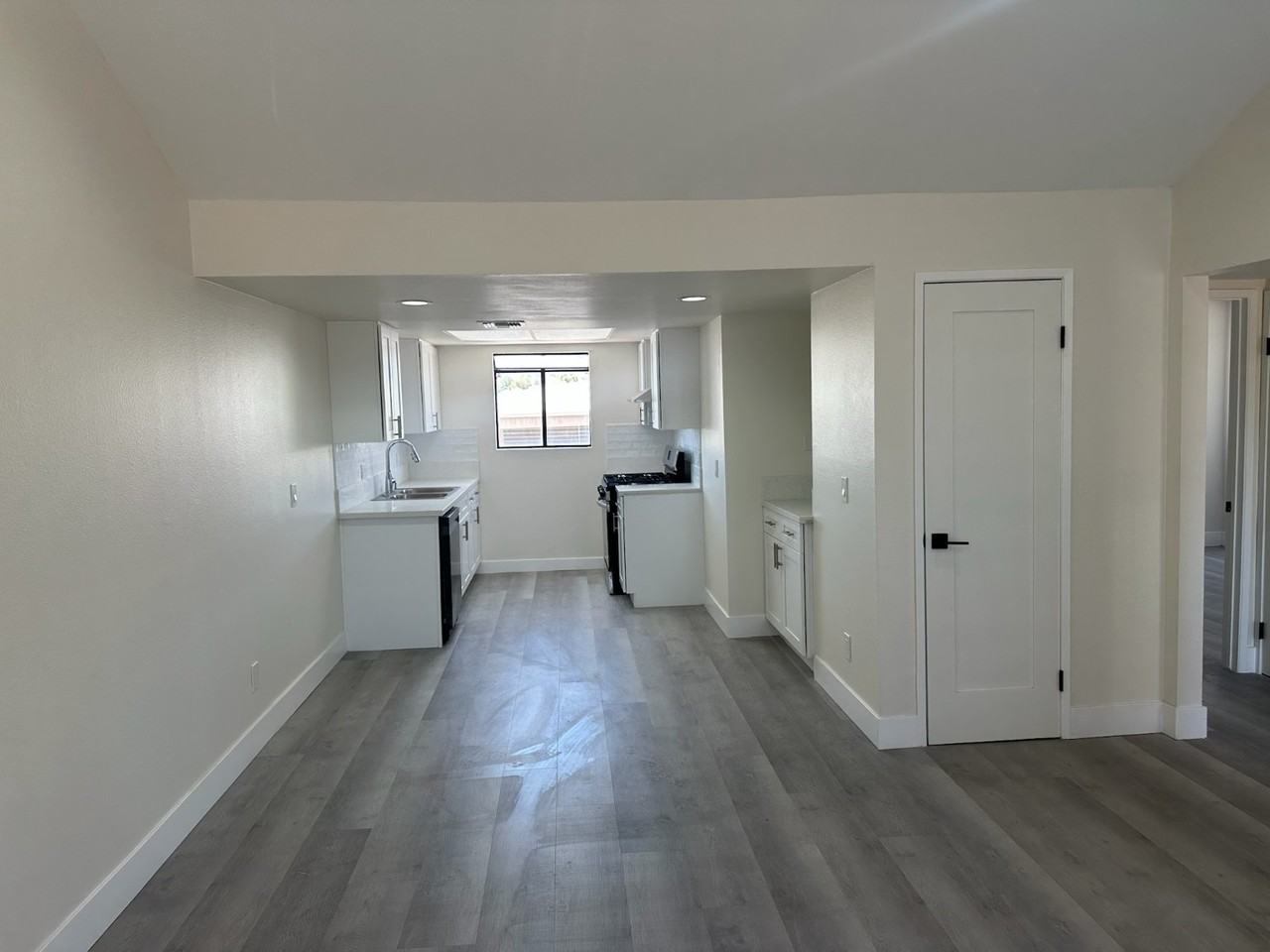 44155 10th Street West - Photo 2 of 12