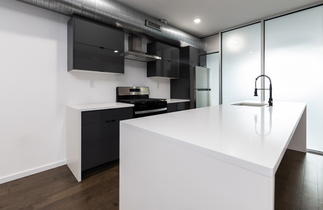1541 N 6th Street - Photo 5 of 50