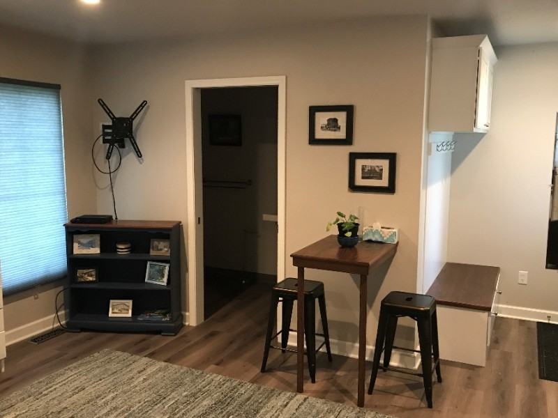 201 5th Ave #4 - Photo 4 of 8