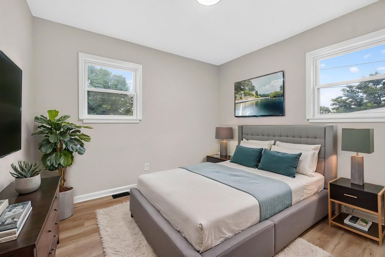 121 Sunglow Dr - Photo 7 of 17