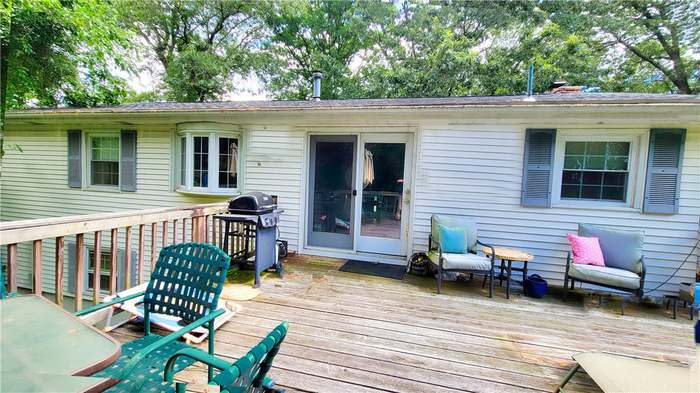 111 Oak Tree Ave - Photo 6 of 22