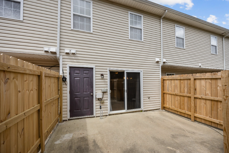 3809 E Vancroft Cir #C - Photo 5 of 20