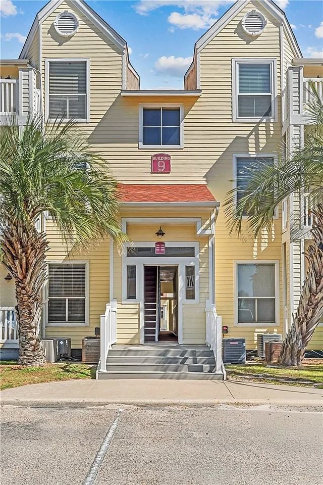 14721 Whitecap Blvd - Photo 5 of 11