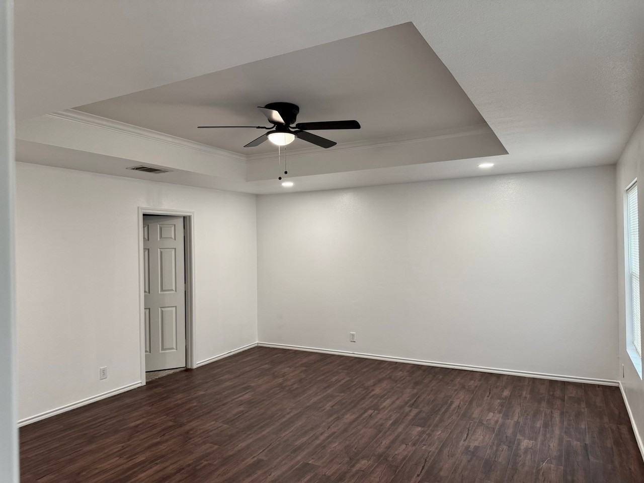 1208 Creek Knl - Photo 4 of 7