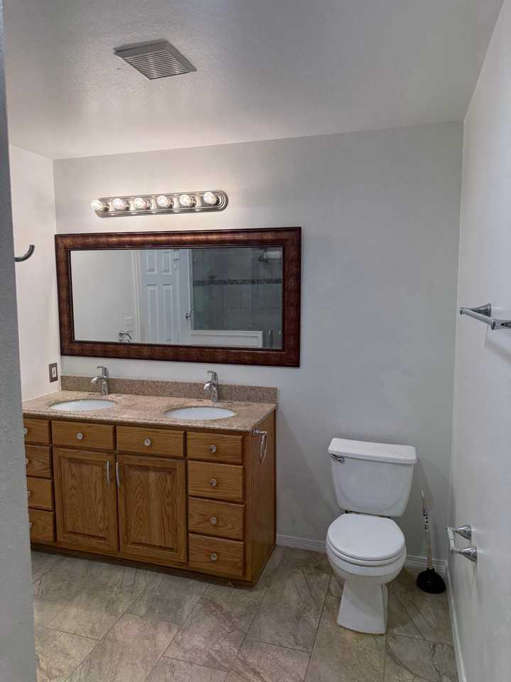 1208 Creek Knl - Photo 5 of 7