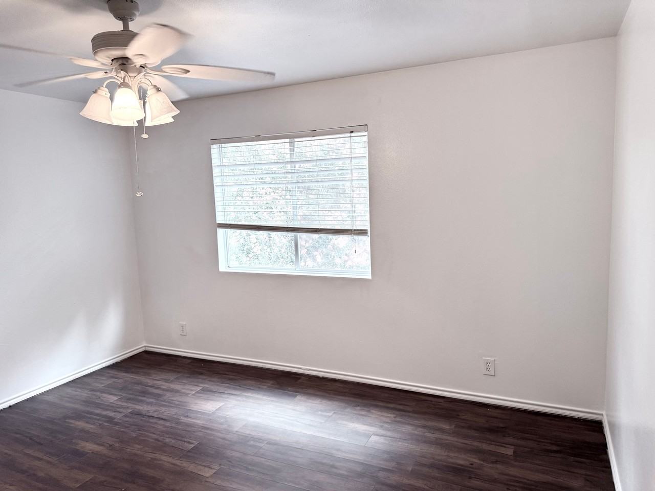 1208 Creek Knl - Photo 7 of 7