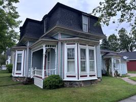 featured image of 325 S Main St